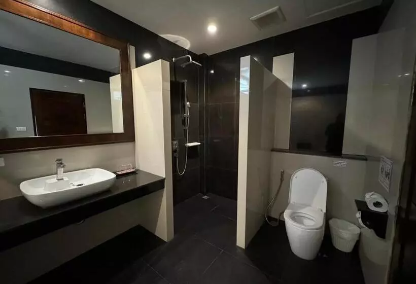بانگلوی ممتاز, Beach Bungalow At Lanta Resort