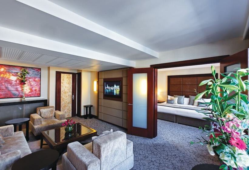 Suite, Leonardo Royal London St Paul’s