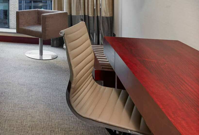 Номер Superior, Leonardo Royal London St Paul’s