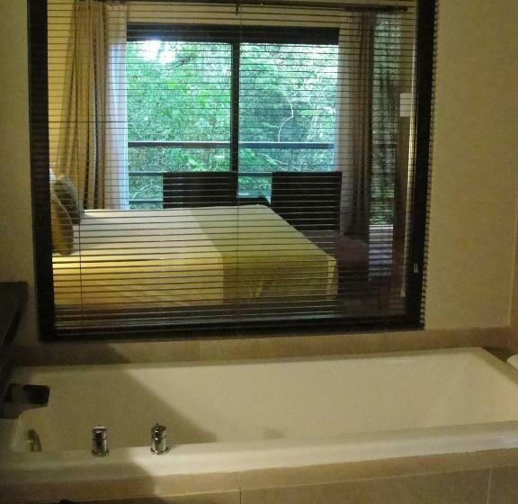 스탠다드 스튜디오, Loi Suites Iguazu