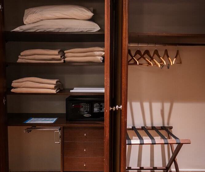 스탠다드 스튜디오, Loi Suites Iguazu