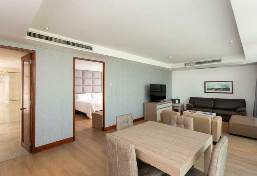 Люкс с Балконом, San Fernando Plaza