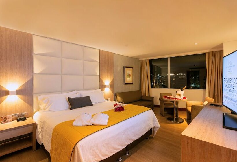 Номер Стандарт, San Fernando Plaza