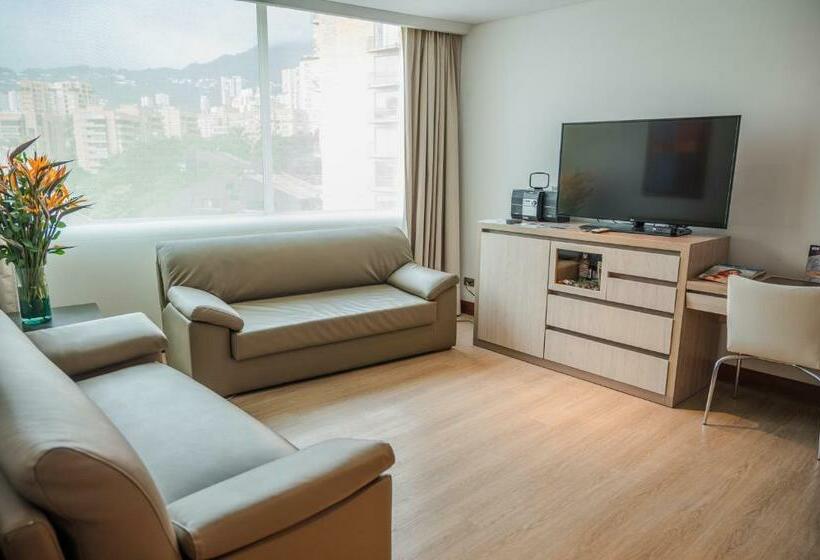 Люкс, San Fernando Plaza