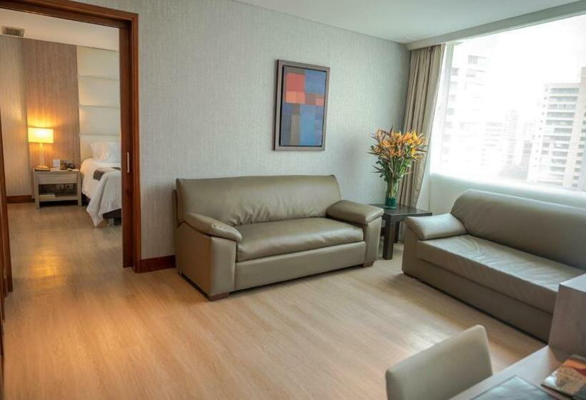 Люкс, San Fernando Plaza