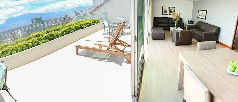 Люкс, San Fernando Plaza