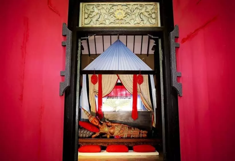 Presidenttisviitti, Tugu Lombok Chse Certified