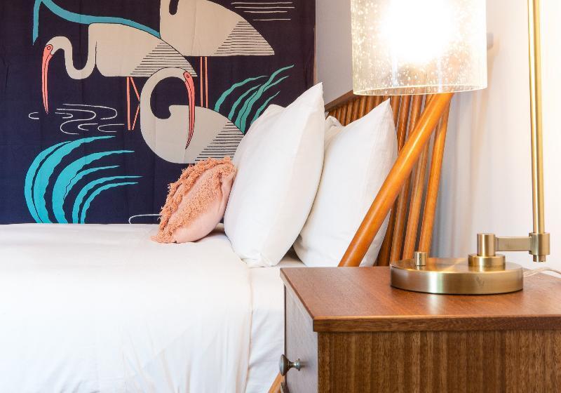 标准间, Selina Gold Dust