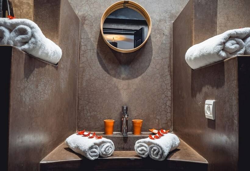 Quarto deluxe, Ambre Epices Medina Riad