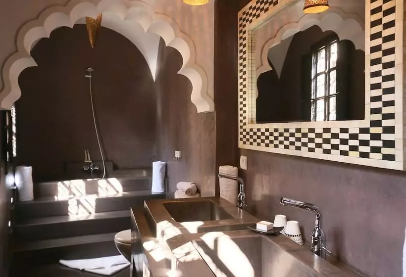 سوییت, Ambre Epices Medina Riad