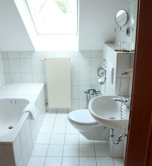 스탠다드 발코니 스튜디오, Landhotel Hirsch