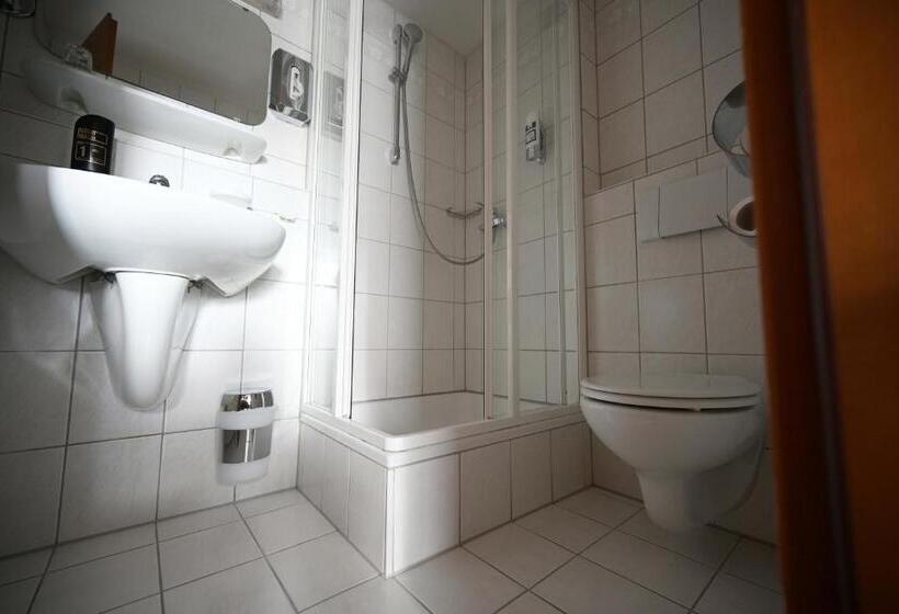 스탠다드 발코니 룸, Landhotel Hirsch