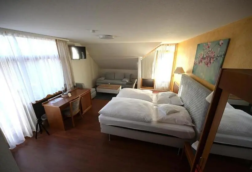 バルコニー付きスタンダードステューディオ, Landhotel Hirsch