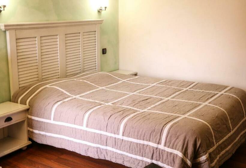 スタンダード4人部屋, Auberge De La Vieille Ferme