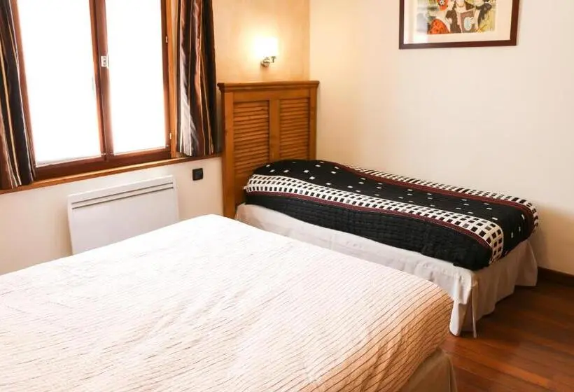 スタンダードトリプルルーム, Auberge De La Vieille Ferme