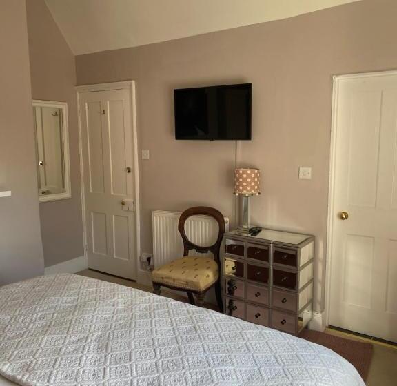 غرفة ديلوكس, Burleigh House B And B