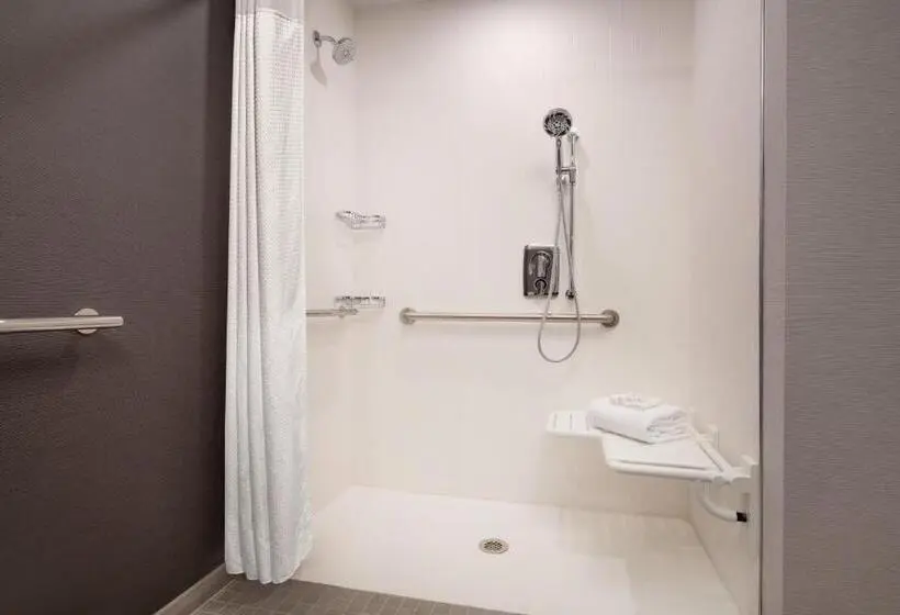キングサイズベッドのスタンダードルーム, Courtyard By Marriott Fresno Clovis