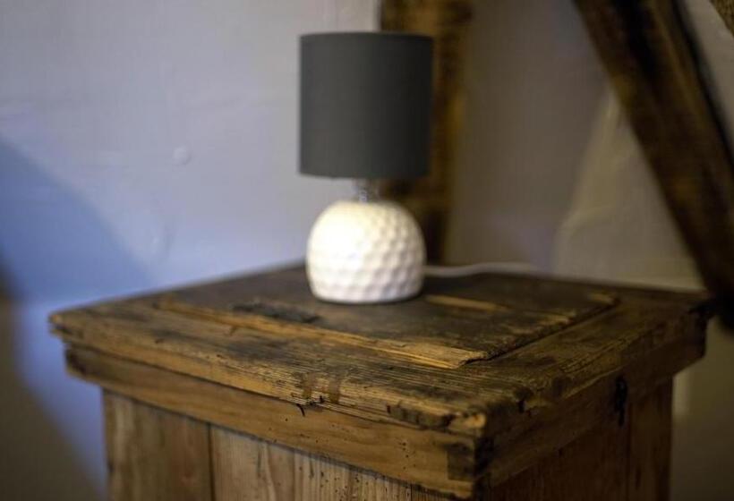 标准间, Iz De Maramures Rural