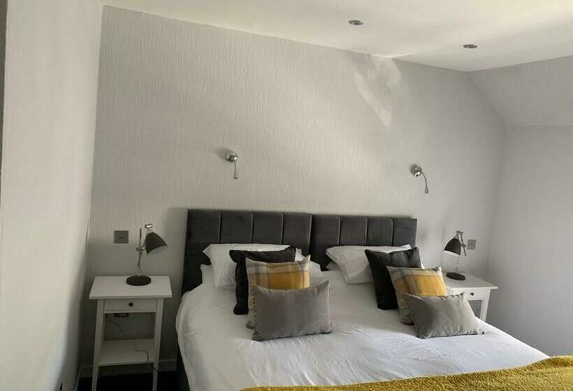 חדר משפתחתי סופריור, Lochindaal