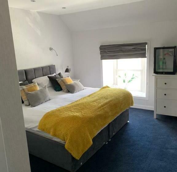 חדר משפתחתי סופריור, Lochindaal