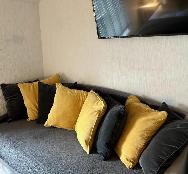 חדר משפתחתי סופריור, Lochindaal