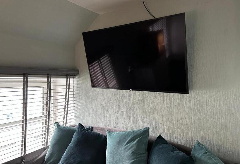 חדר משפתחתי סופריור, Lochindaal