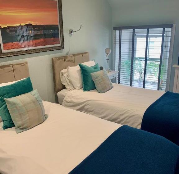 חדר משפתחתי סופריור, Lochindaal