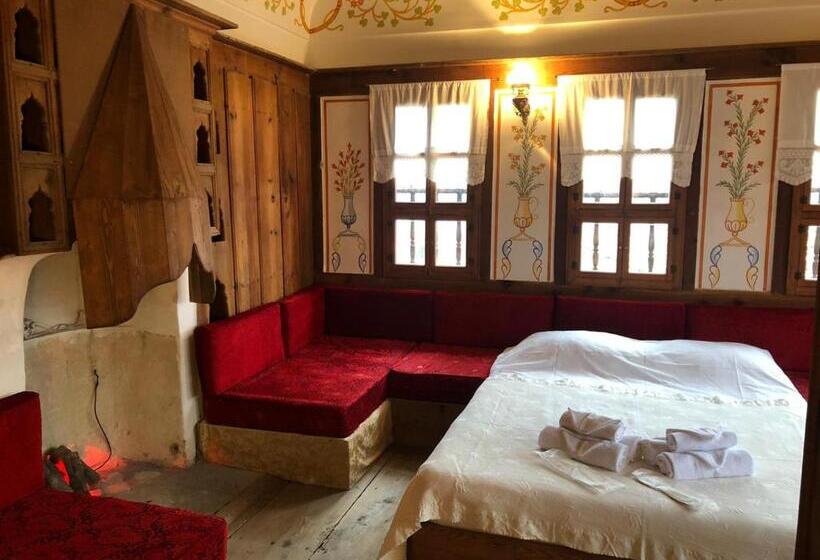 غرفة قياسية, Paphlagonia Yoruk Muratoglu Konak