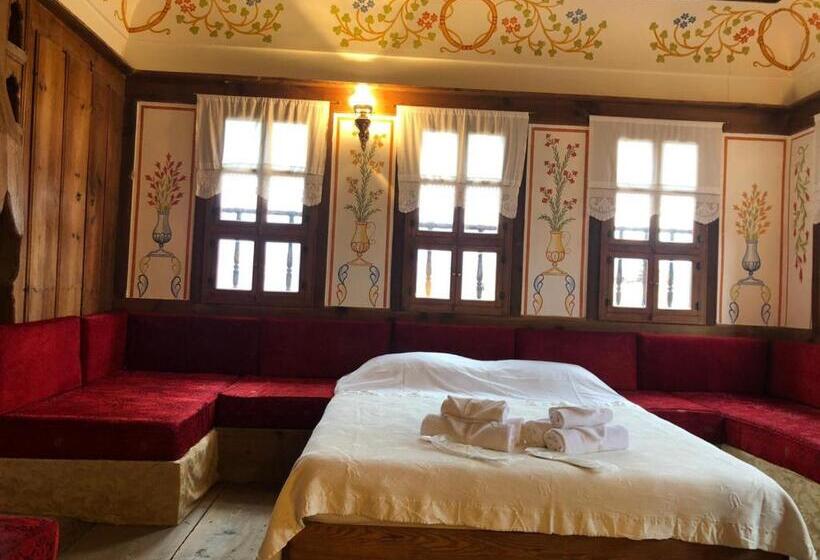 غرفة قياسية, Paphlagonia Yoruk Muratoglu Konak