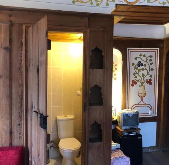 غرفة قياسية, Paphlagonia Yoruk Muratoglu Konak