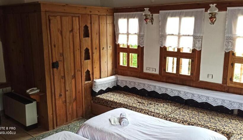غرفة ديلوكس ثلاثية, Paphlagonia Yoruk Muratoglu Konak