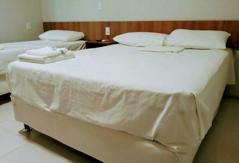 חדר סטנדרט לשלושה, Torre Do Sol Park