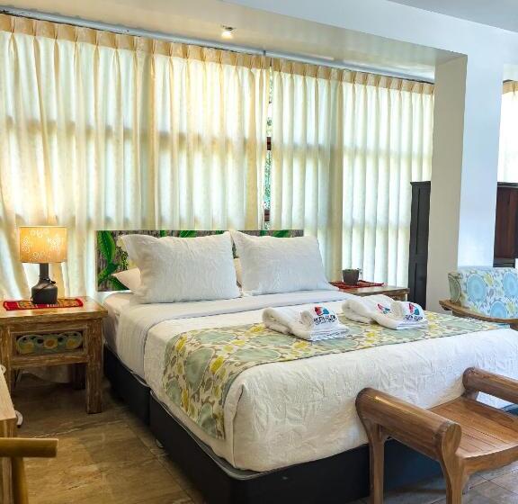 Perhehuone, Rupa Rupa High Jungle Eco B&b