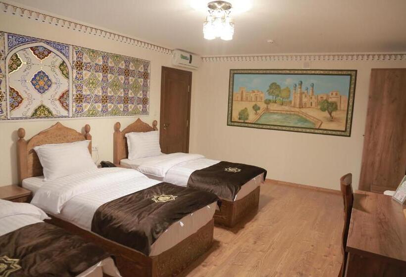 חדר קומפורט לשלושה, Al Malik Boutique