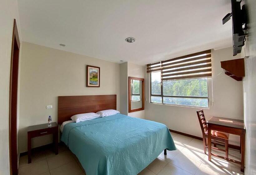 디럭스 룸, Carrion