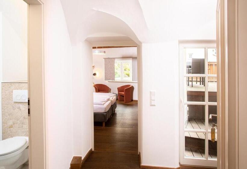 Номер Стандарт с Балконом, Restaurant271