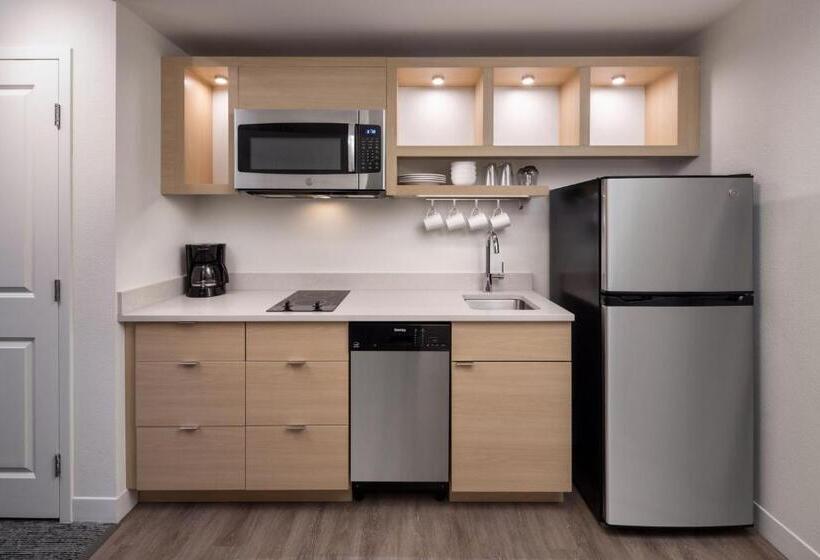 Студио Стандарт Кровать Кинг, Towneplace Suites By Marriott West Kelowna