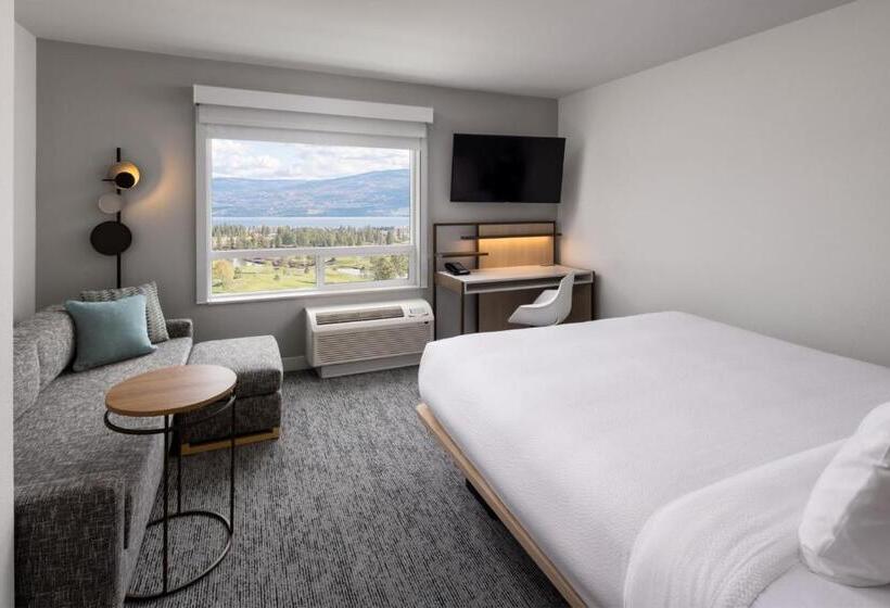 带大床的标准工作室, Towneplace Suites By Marriott West Kelowna