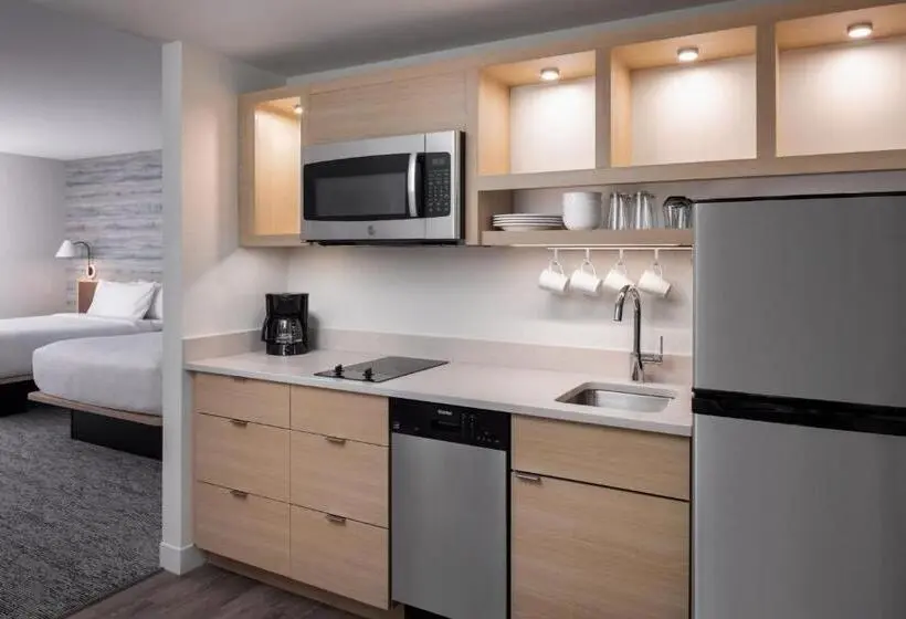 スタンダードスタジオ, Towneplace Suites By Marriott West Kelowna