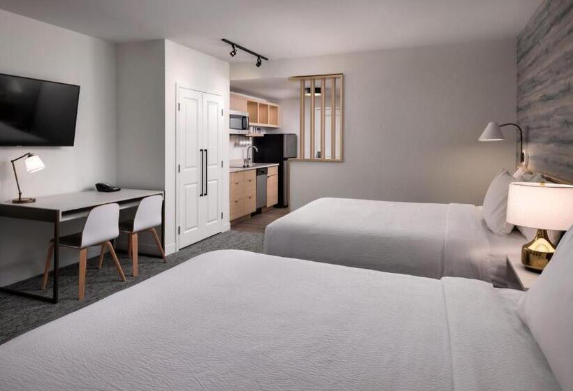 标准工作室, Towneplace Suites By Marriott West Kelowna
