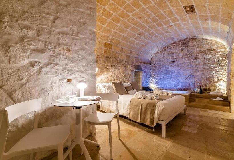 מיטת קינג בסוויטה, Tre Archi Suite & Relais