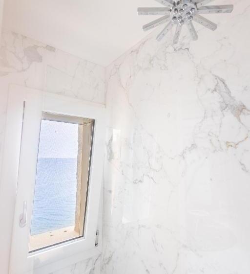 סוויטת ג'וניור נוף לים, Tre Archi Suite & Relais