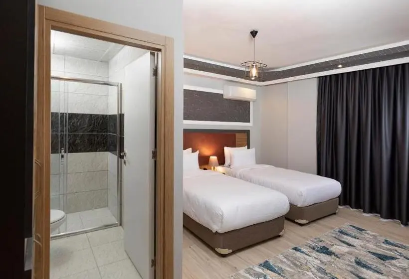 اتاق استاندارد سه تخته با بالکن, Toprak Apart Otel