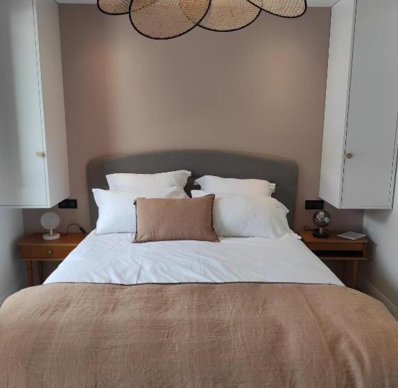 סטודיו סטנדרט עם מרפסת, Appart Hôtel & Spa La Villa Du Port