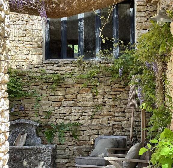 חדר סופריור, Le Mas De Béthel