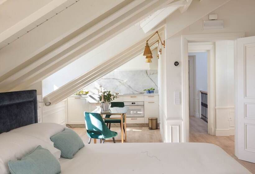 スーペリアスタジオ, Gran Hotel Brillante