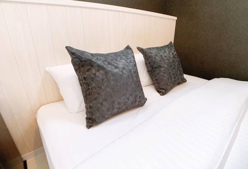 Номер Стандарт 2 Двуспальные Кровати, Bar & Hotel Colors Miyajima