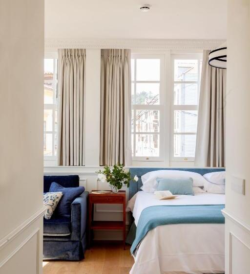 Deluxe room with river view, Gran Hotel Brillante