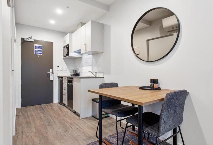 스탠다드 스튜디오 킹침대, Ramada By Wyndham Newmarket Auckland