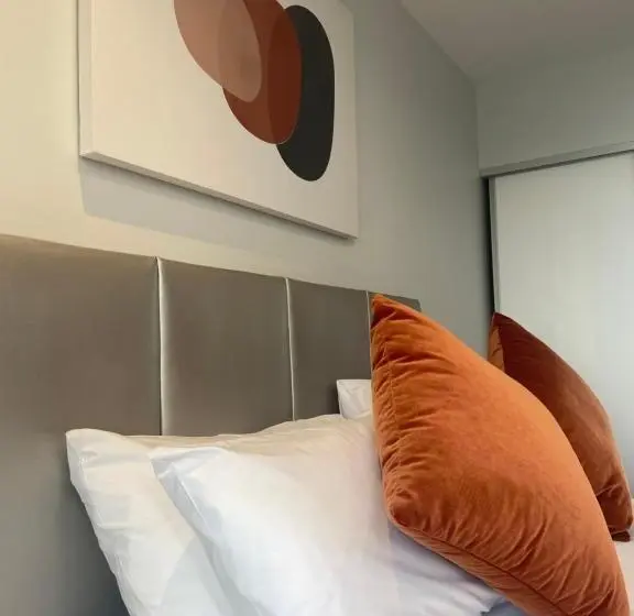 2 Bedroom Apartment